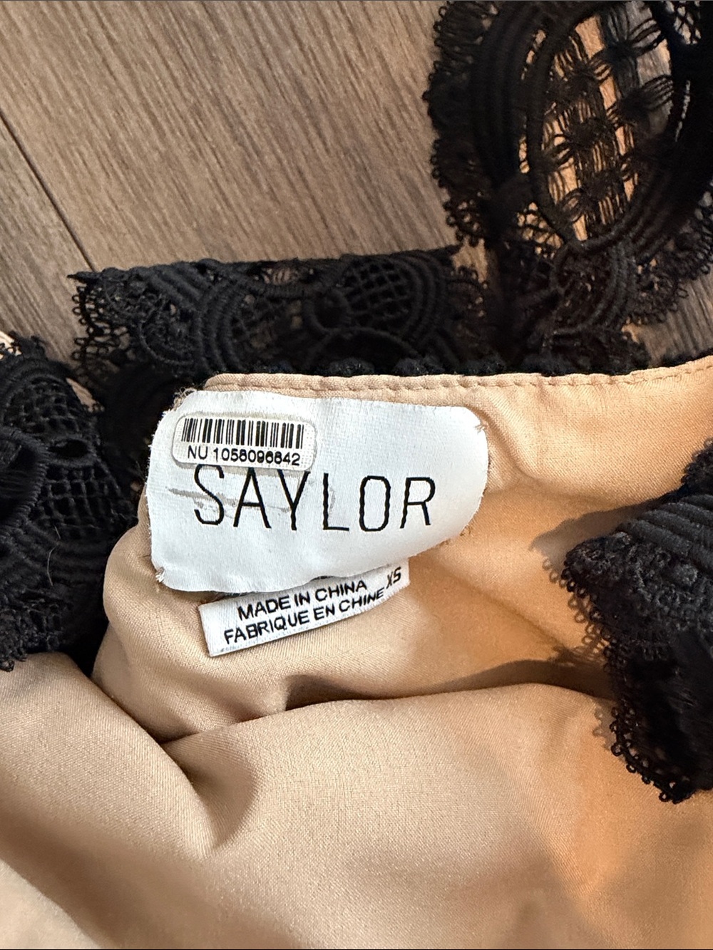 Saylor Krystyna Lace Midi Dress- size XS - Picture 7 of 8